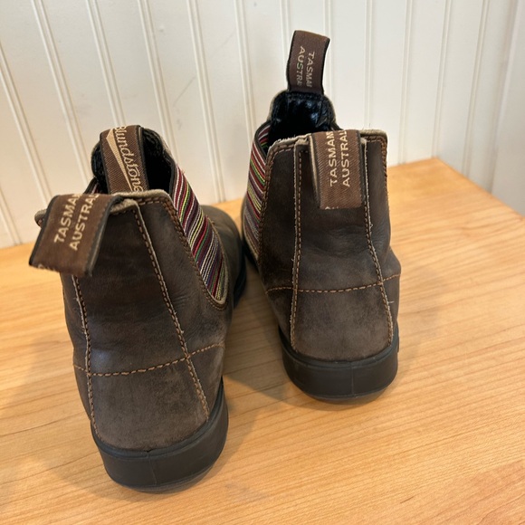 Blundstone Brown Ankle Boots with Striped Accents - Picture 3 of 7